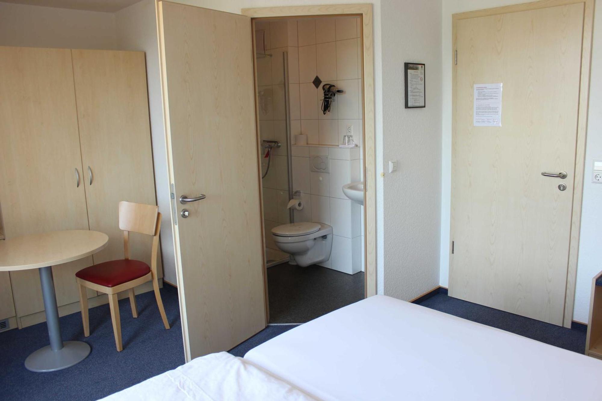 Gaestehaus Zum Wolffenturm Lehrensteinsfeld Oda fotoğraf